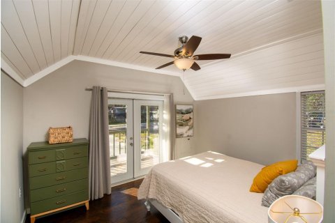 House in Saint Petersburg, Florida 3 bedrooms, 125.33 sq.m. № 1624779 - photo 18