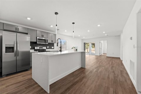 Casa en venta en Ocala, Florida, 3 dormitorios, 137.4 m2 № 1524770 - foto 3
