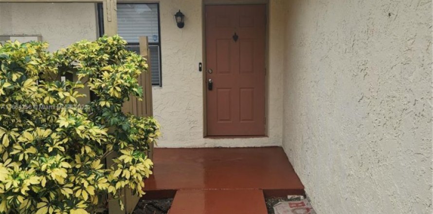 Villa ou maison à Sunrise, Floride 3 chambres, 103.86 m2 № 1892616