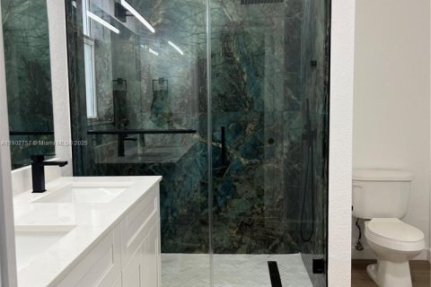 Townhouse in Miami, Florida 4 bedrooms, 177.63 sq.m. № 1957221 - photo 29