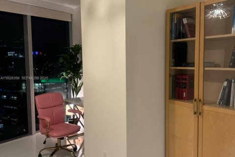 Купить кондоминиум в Майами, Флорида 1 спальня, 104.05м2, № 1987041 - фото 8