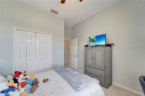 House in Placida, Florida 4 bedrooms, 196.21 sq.m. № 1732945 - photo 24