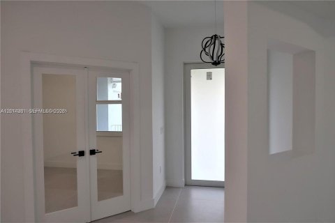 Villa ou maison à vendre à Port Charlotte, Floride: 4 chambres, 225.29 m2 № 2076369 - photo 20