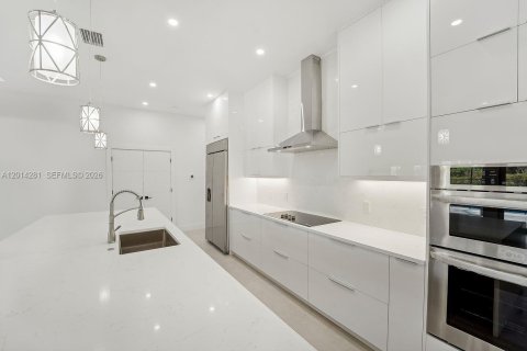 Villa ou maison à vendre à Port Charlotte, Floride: 4 chambres, 225.29 m2 № 2076369 - photo 30