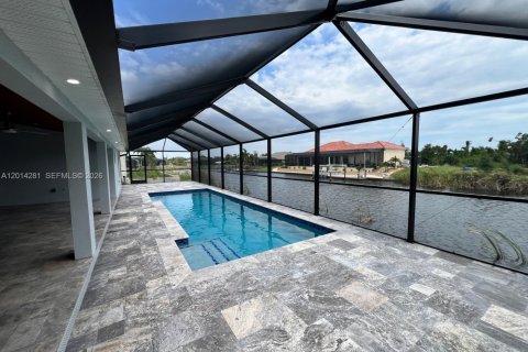 Villa ou maison à vendre à Port Charlotte, Floride: 4 chambres, 225.29 m2 № 2076369 - photo 8