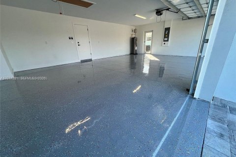 Villa ou maison à vendre à Port Charlotte, Floride: 4 chambres, 225.29 m2 № 2076369 - photo 15