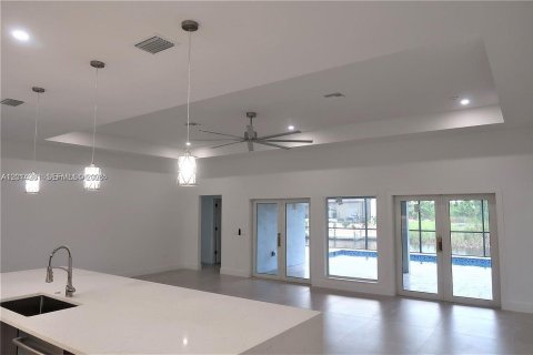Villa ou maison à vendre à Port Charlotte, Floride: 4 chambres, 225.29 m2 № 2076369 - photo 29