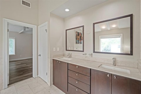 Villa ou maison à vendre à Titusville, Floride: 4 chambres, 375.6 m2 № 2226752 - photo 21