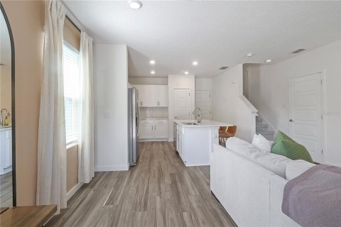 Adosado en venta en Longwood, Florida, 3 dormitorios, 138.24 m2 № 1736824 - foto 8