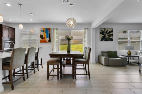 House in Minneola, Florida 5 bedrooms, 241.08 sq.m. № 2236076 - photo 8