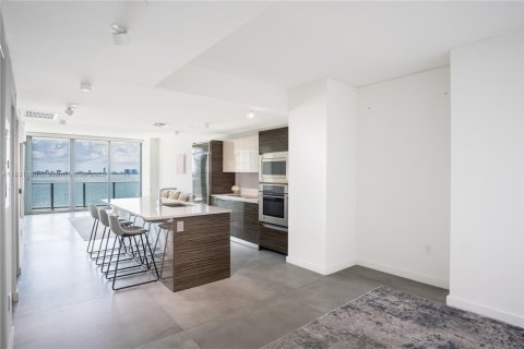 Copropriété à vendre à Miami, Floride: 2 chambres, 106.19 m2 № 1809018 - photo 7