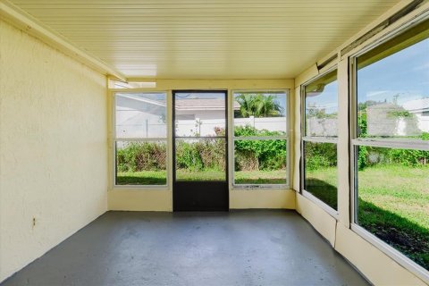 Casa en venta en Holiday, Florida, 2 dormitorios, 103.49 m2 № 1902340 - foto 17