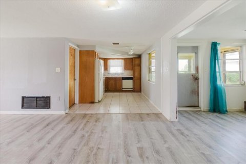 Casa en venta en Holiday, Florida, 2 dormitorios, 103.49 m2 № 1902340 - foto 9