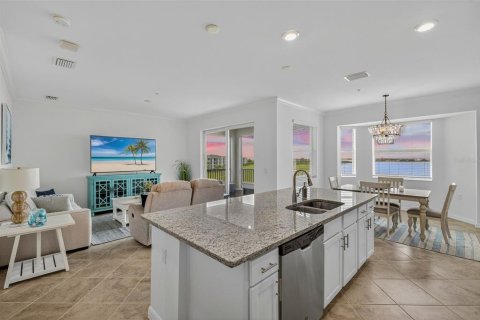 Condo in Punta Gorda, Florida, 2 bedrooms  № 1915407 - photo 9