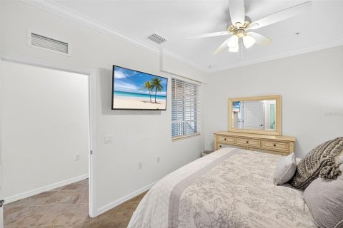 Condo in Punta Gorda, Florida, 2 bedrooms  № 1915407 - photo 14