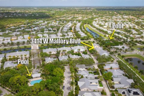 Townhouse in Jupiter, Florida 3 bedrooms, 214.6 sq.m. № 2063961 - photo 7