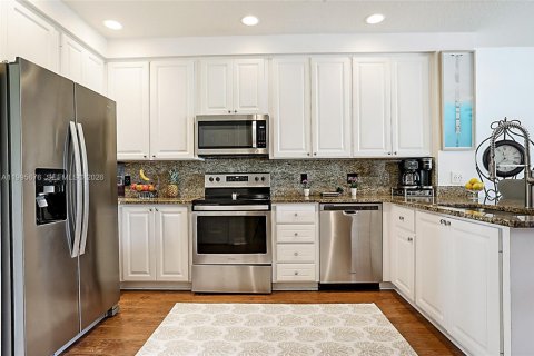 Townhouse in Jupiter, Florida 3 bedrooms, 214.6 sq.m. № 2063961 - photo 5