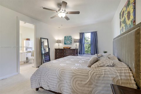 Townhouse in Jupiter, Florida 3 bedrooms, 214.6 sq.m. № 2063961 - photo 25