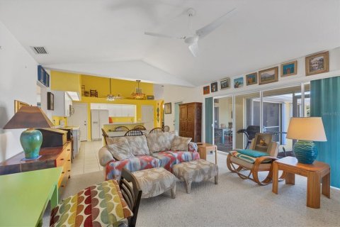Villa ou maison à vendre à Placida, Floride: 3 chambres, 187.66 m2 № 1585555 - photo 17