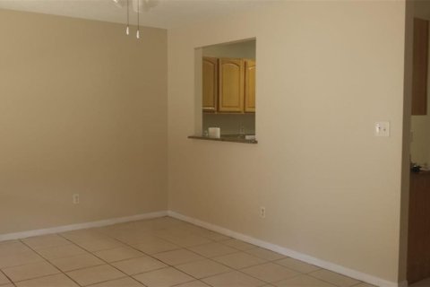 Townhouse in Orlando, Florida 3 bedrooms, 108.51 sq.m. № 2105197 - photo 5