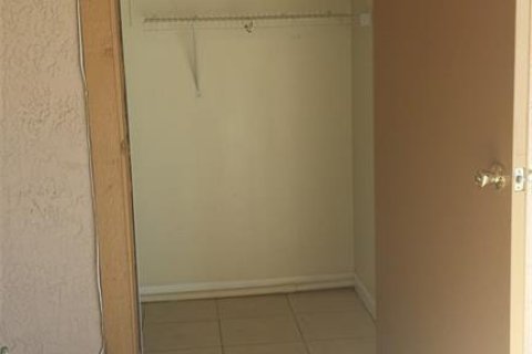 Townhouse in Orlando, Florida 3 bedrooms, 108.51 sq.m. № 2105197 - photo 10