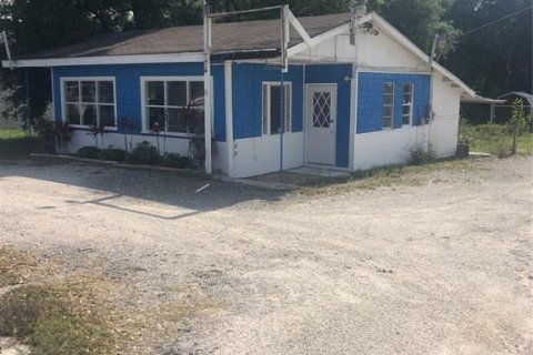 Propiedad comercial en venta en Dade City, Florida, 101.08 m2 № 1686738 - foto 1