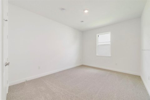 House in Apopka, Florida 4 bedrooms, 256.78 sq.m. № 1825261 - photo 12