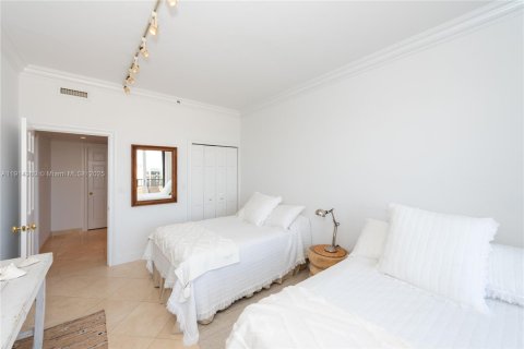 Condo in Key Biscayne, Florida, 2 bedrooms  № 1974840 - photo 17