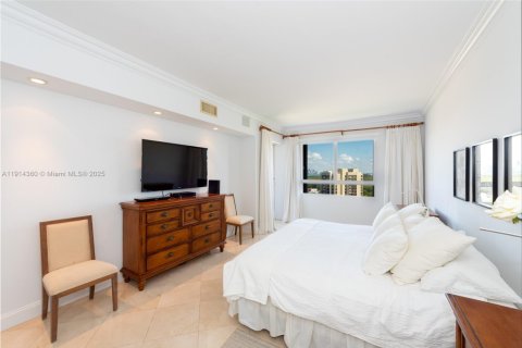 Condo in Key Biscayne, Florida, 2 bedrooms  № 1974840 - photo 12