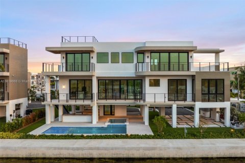 Купить виллу или дом в Ки-Ларго, Флорида 5 спален, 400.04м2, № 1799208 - фото 3
