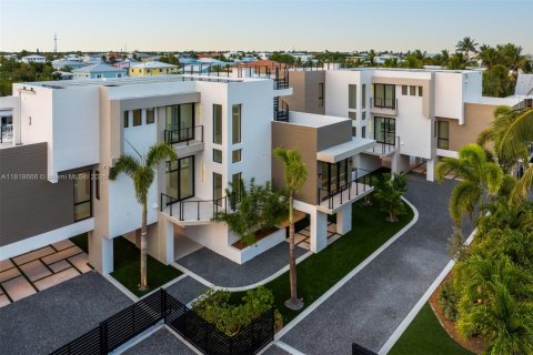 Купить виллу или дом в Ки-Ларго, Флорида 5 спален, 400.04м2, № 1799208 - фото 29