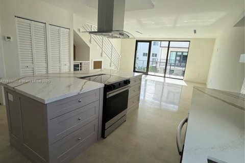 House in Key Largo, Florida 3 bedrooms № 1766712 - photo 13