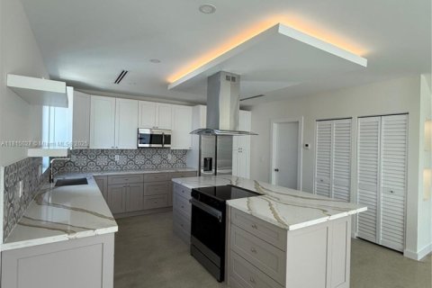 House in Key Largo, Florida 3 bedrooms № 1766712 - photo 16