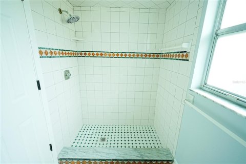 Снять в аренду виллу или дом в Сарасота, Флорида 8 комнат, 107.02м2, № 2238985 - фото 10