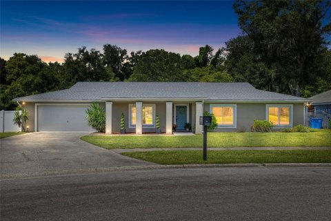 Casa en Tampa, Florida 4 dormitorios, 195.28 m2 № 2371025