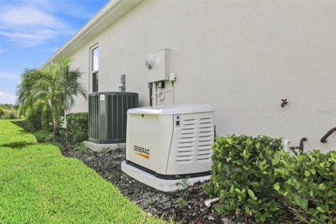 Casa en venta en Sarasota, Florida, 3 dormitorios, 165.74 m2 № 2345168 - foto 29