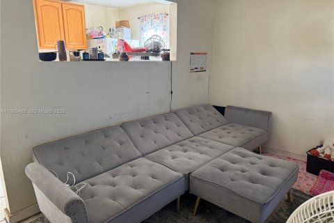 Casa en venta en Miami, Florida, 2 dormitorios, 57.97 m2 № 2031773 - foto 9