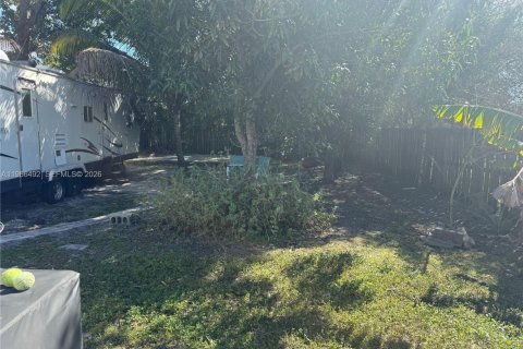 Casa en venta en Miami, Florida, 2 dormitorios, 57.97 m2 № 2031773 - foto 8