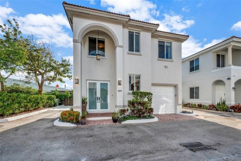 Condominio en venta en Miami, Florida, 3 dormitorios, 138.05 m2 № 1877544 - foto 18