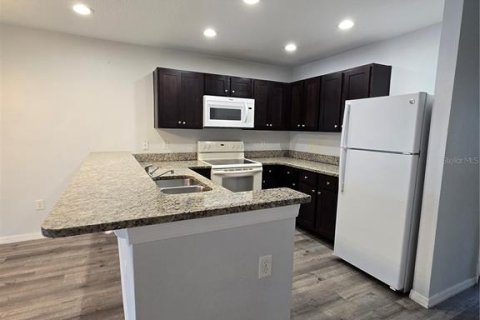 Apartamento en alquiler en Kissimmee, Florida, 3 dormitorios, 100.52 m2 № 1786756 - foto 5