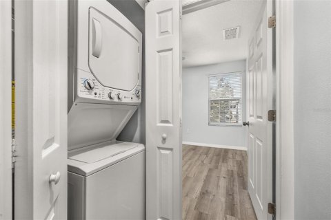 Apartamento en alquiler en Kissimmee, Florida, 3 dormitorios, 100.52 m2 № 1786756 - foto 25