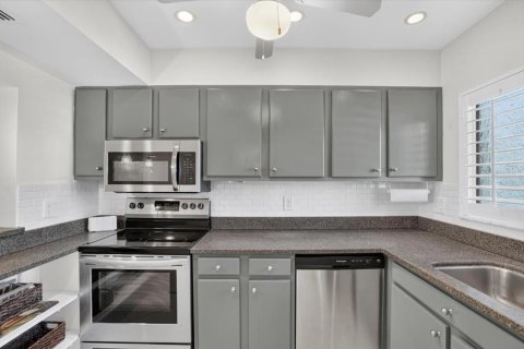 Купить кондоминиум в Сарасота, Флорида 8 комнат, 96.25м2, № 2421784 - фото 5