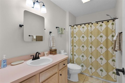 House in The Villages, Florida 2 bedrooms, 102.38 sq.m. № 2166615 - photo 27
