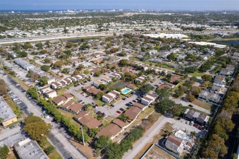 Copropriété à louer à Pompano Beach, Floride: 2 chambres, 84.73 m2 № 1931436 - photo 17
