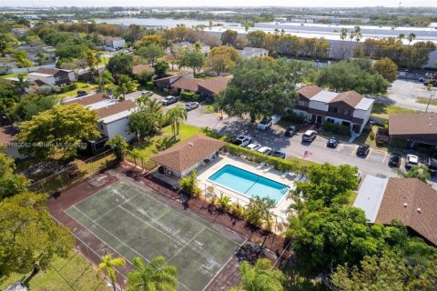 Copropriété à louer à Pompano Beach, Floride: 2 chambres, 84.73 m2 № 1931436 - photo 16