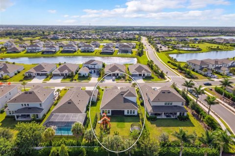 Casa en venta en Bradenton, Florida, 5 dormitorios, 325.16 m2 № 2314542 - foto 7
