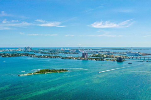 Снять в аренду кондоминиум в Майами, Флорида 3 спальни, 151.8м2, № 1797599 - фото 18