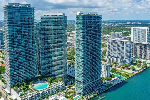 Снять в аренду кондоминиум в Майами, Флорида 3 спальни, 151.8м2, № 1797599 - фото 20