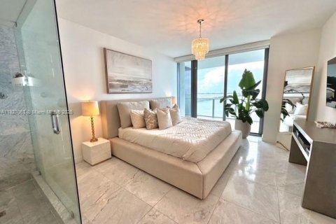 Снять в аренду кондоминиум в Майами, Флорида 3 спальни, 151.8м2, № 1797599 - фото 13