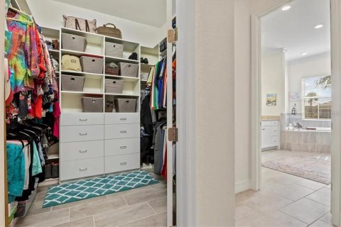 House in Port Charlotte, Florida 4 bedrooms, 220.55 sq.m. № 2166778 - photo 16